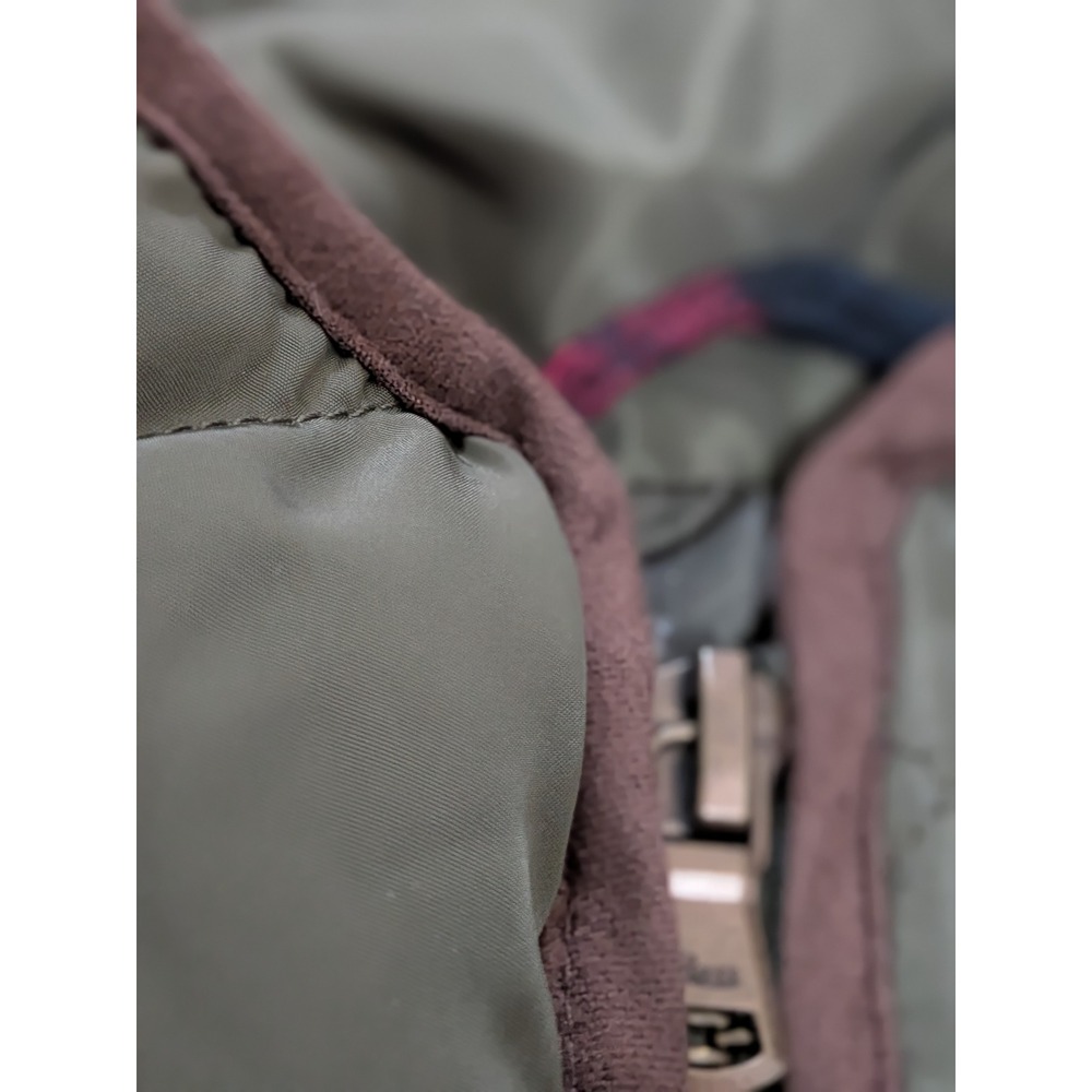 G.H. Bass & Co Quilted Barn Vest Olive Green Womens Size S Puffer Padded Pockets - Picture 9 of 9
